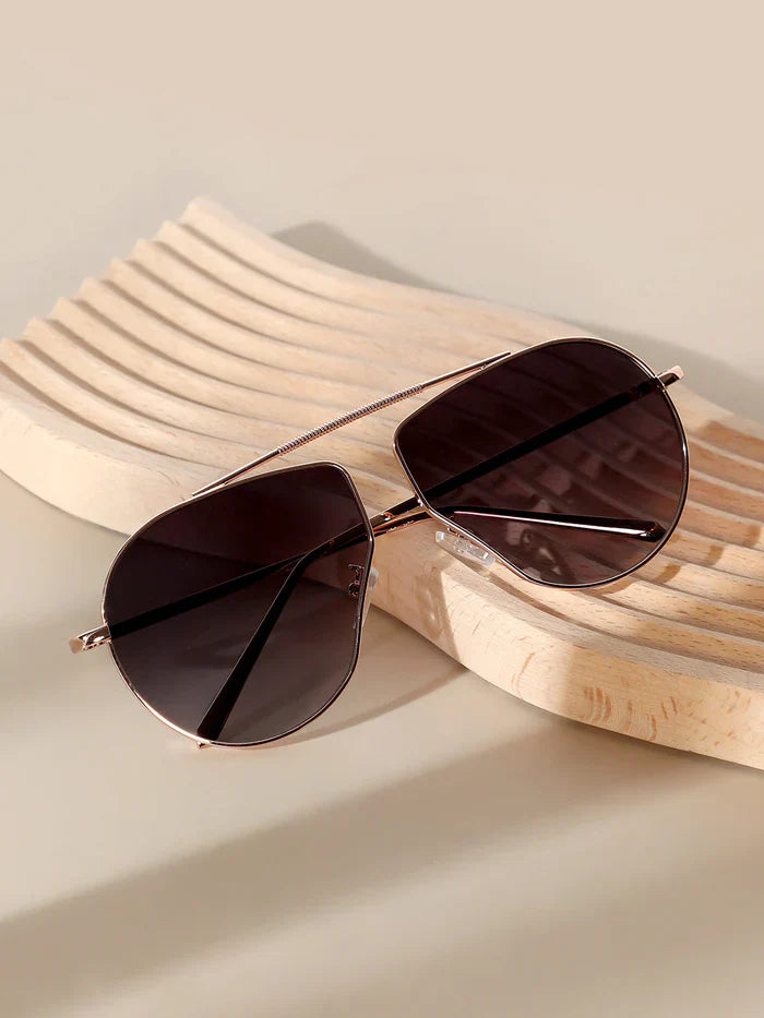 The Bar Pavement Oversized Sunglasses